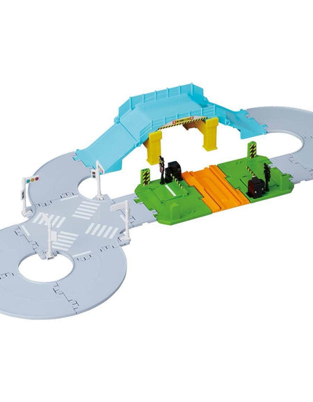 TAKARA TOMY TOMICA TOWN - Crossing Rail Overpass Intersection Set