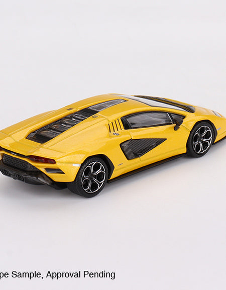 Mini GT #733 1/64 Lamborghini Countach LPI 800-4 New Giallo Orion