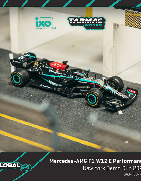 Tarmac Works Mercedes-AMG F1 W12 E Performance NY Demo Run 2024