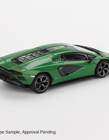 Mini GT #976 Lamborghini Countach LPI 800-4 Verde Medio Model Car