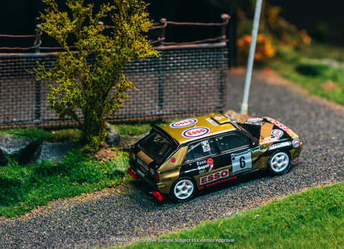 Load image into Gallery viewer, (Pre-order) Tarmac Works Lancia Delta HF Integrale ECR Piancavallo Rally 1993
