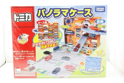 Tomica World Takara Tomy 3D Panorama Bag Case Playset can contain 19 car diecast