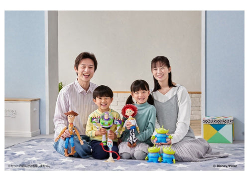 Load image into Gallery viewer, Takara Tomy Disney Figure Toy Story 5 Real Size Talking Alien Set
