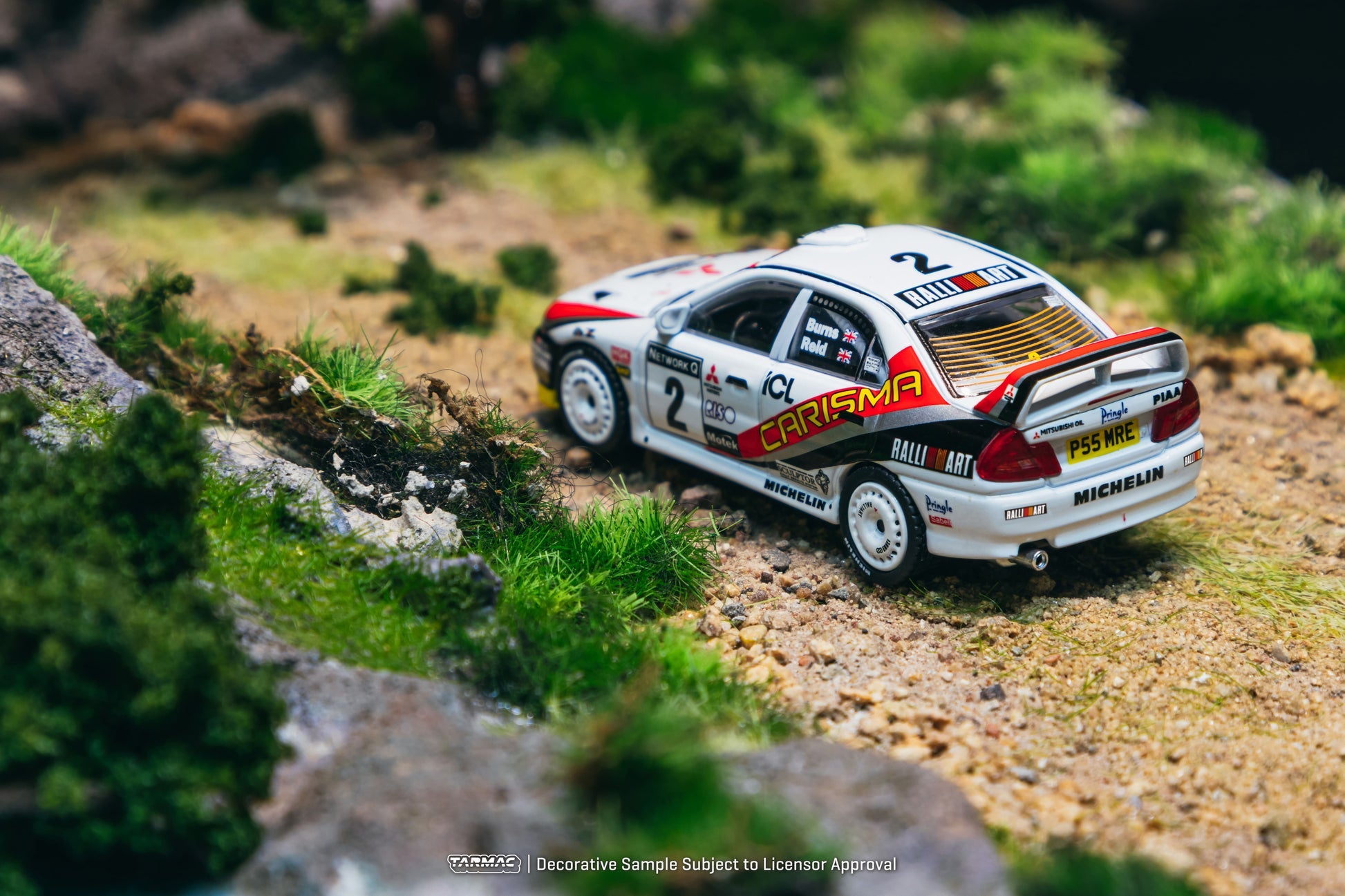 (Pre-order) Tarmac Works 1/64 Mitsubishi Carisma GT Evolution IV RAC Rally 1997