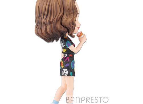 Load image into Gallery viewer, Banpresto QPosket Stranger Things: Eleven Vol. 2 13 cm Figure
