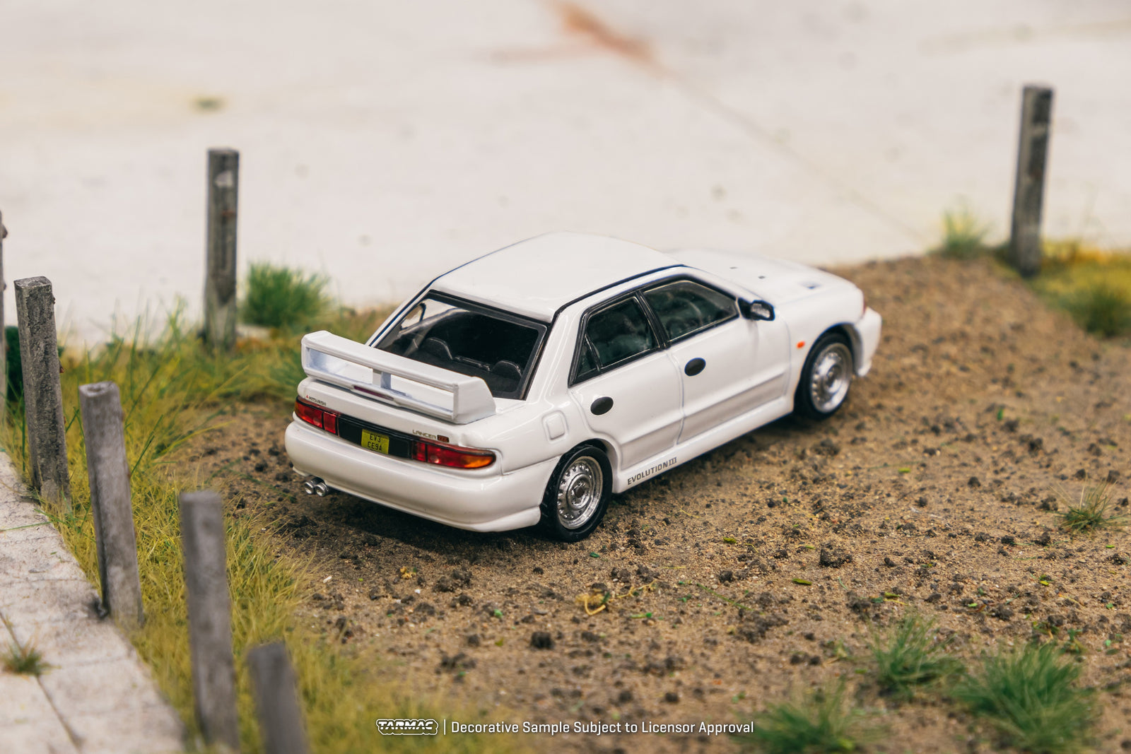 Tarmac Works 1/64 Mitsubishi Lancer RS Evolution III White Lamley Ed