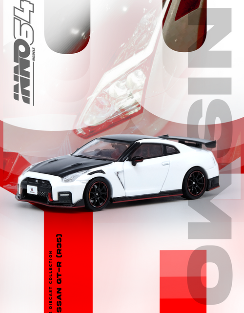 Load image into Gallery viewer, INNO64 1/64 NISSAN GT-R (R35) NISMO White Model Car
