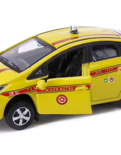 Load image into Gallery viewer, Tiny City JP8 Die-cast Model Car - Toyota Prius XW30 Nihonkotsu Taxi 4-color ver
