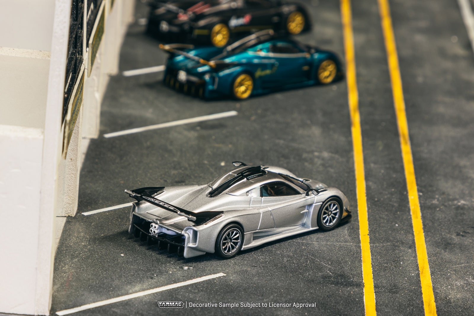 Tarmac Works 1/64 Pagani Huayra R Satin Silver Diecast Model Car