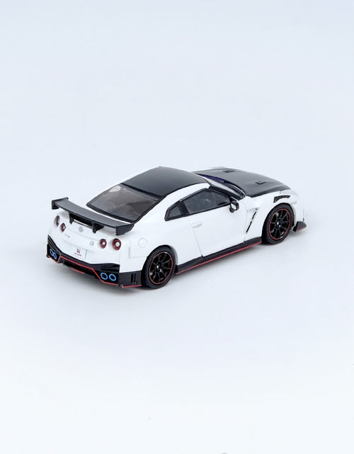 Load image into Gallery viewer, INNO64 1/64 NISSAN GT-R (R35) NISMO White Model Car
