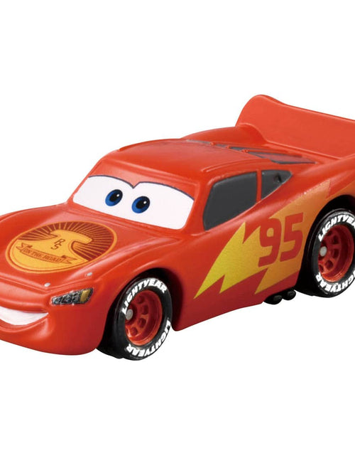 Load image into Gallery viewer, Takara Tomy Disney Tomica PIXAR CARS C-34 Lightning McQueen Diecast (Road Trip)
