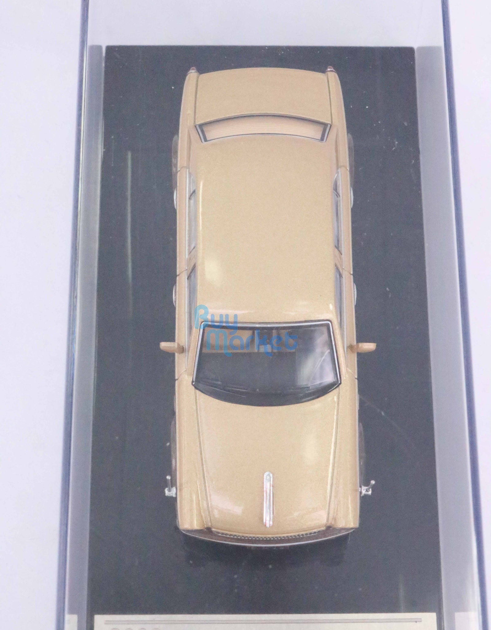 Xcartoys 1/64 Die-cast Model Car -  China ongqi L Series (L5, Beige & Black)