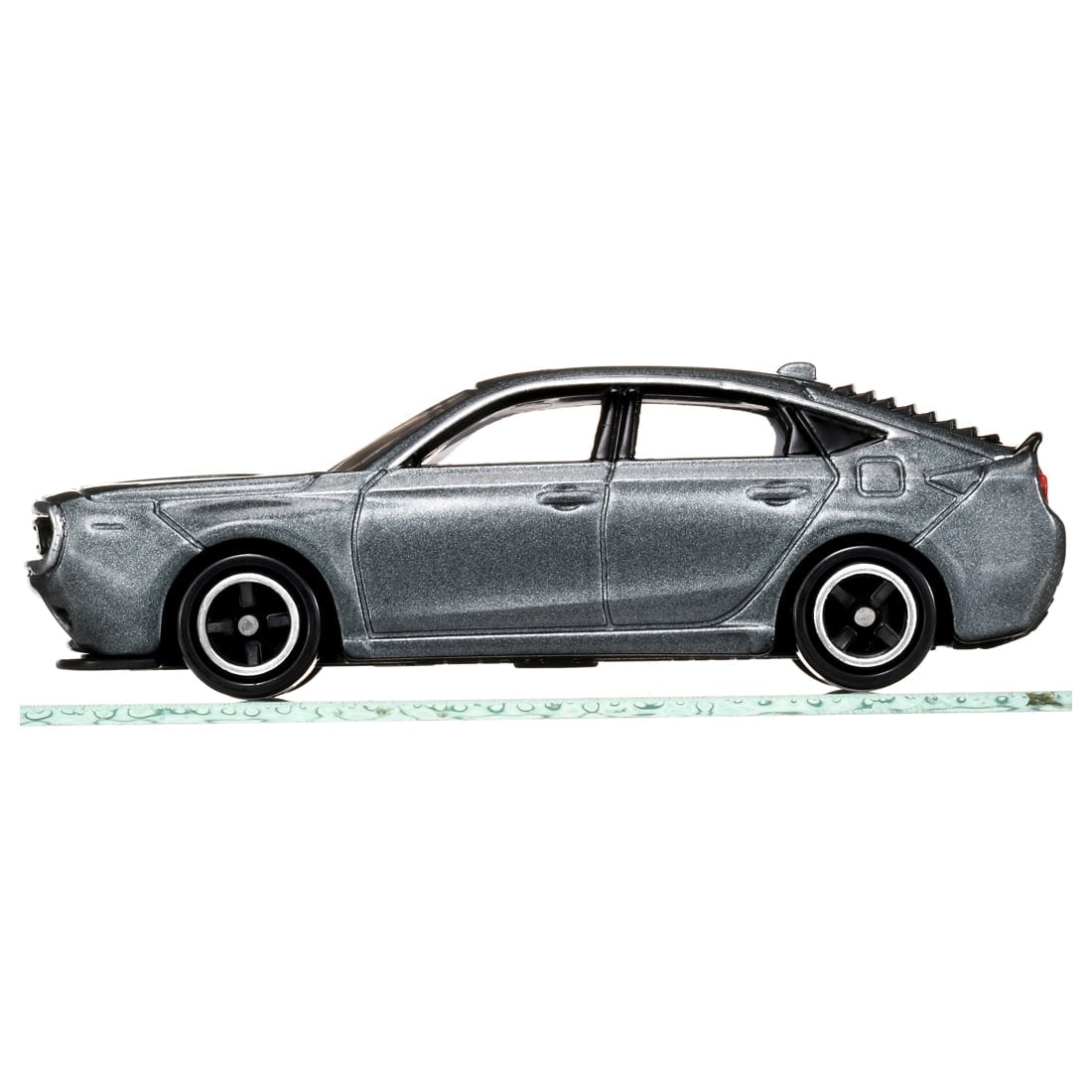 Takara Tomy Tomica Die-cast Car - 1/64 No.95 Mitsuoka M55 Model Car