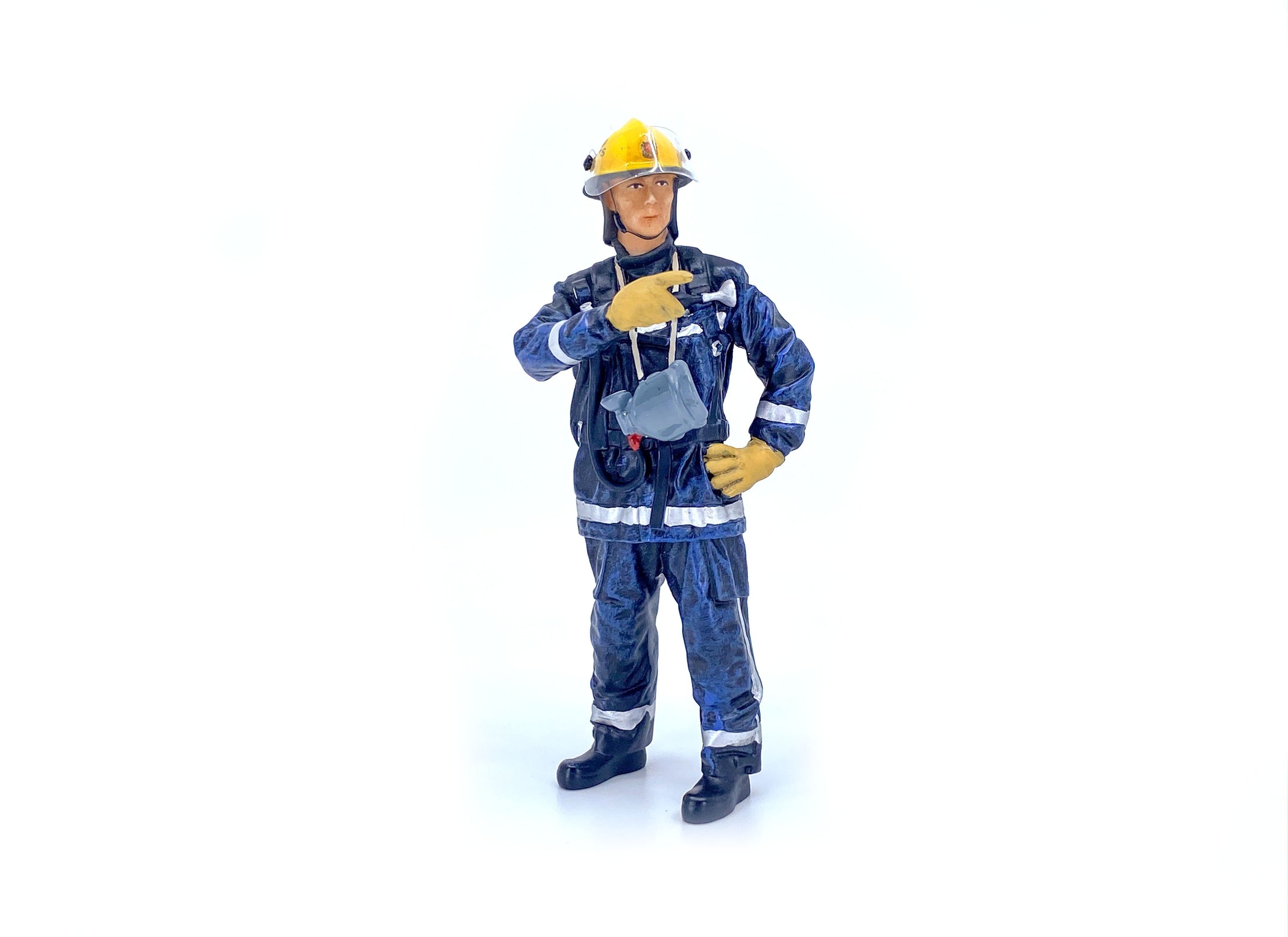 TINY City HK Scale 1/18 Figure #23 1990?s Fireman Resin Mini Model Figure