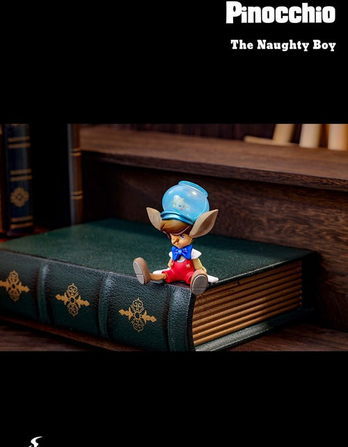 Load image into Gallery viewer, Hot Toys Disney Pinocchio Fantasy Heart Song Artist Mix Collectibles Full set 6
