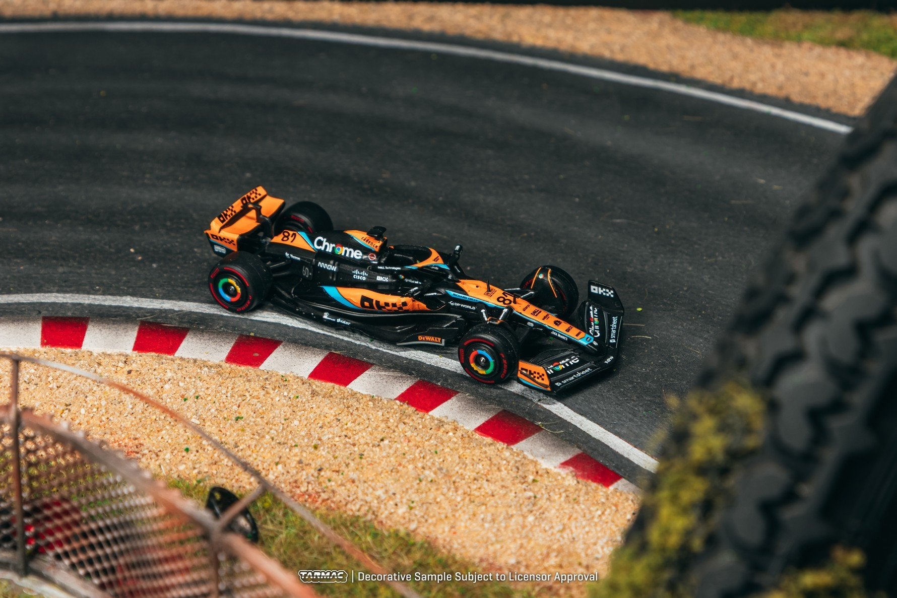 Tarmac Works McLaren MCL60 Australian Grand Prix 2023 Oscar Piastri