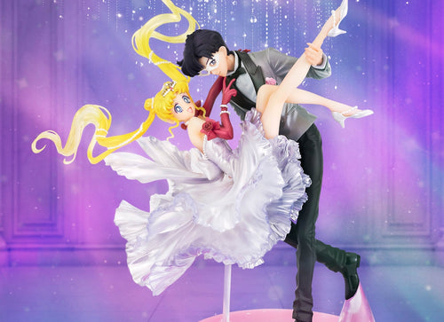 Load image into Gallery viewer, Bandai Figuarts ZERO Chouette Tamashii Figure USAGI &amp; TUXEDO MASK Moonlight Glow
