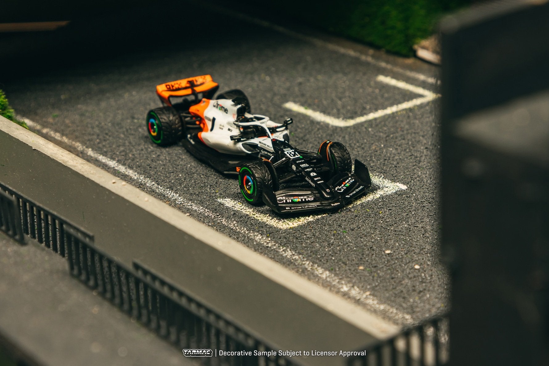 Tarmac Works McLaren MCL60 Monaco Grand Prix 2023  Oscar Piastri