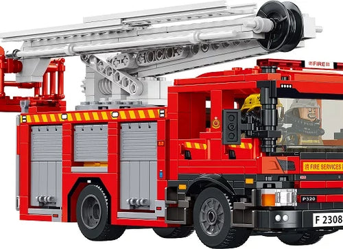 Load image into Gallery viewer, Royal Toys Building Blocks Bricks RT42: Hong Kong Fire Engine Hydraulic Platform
