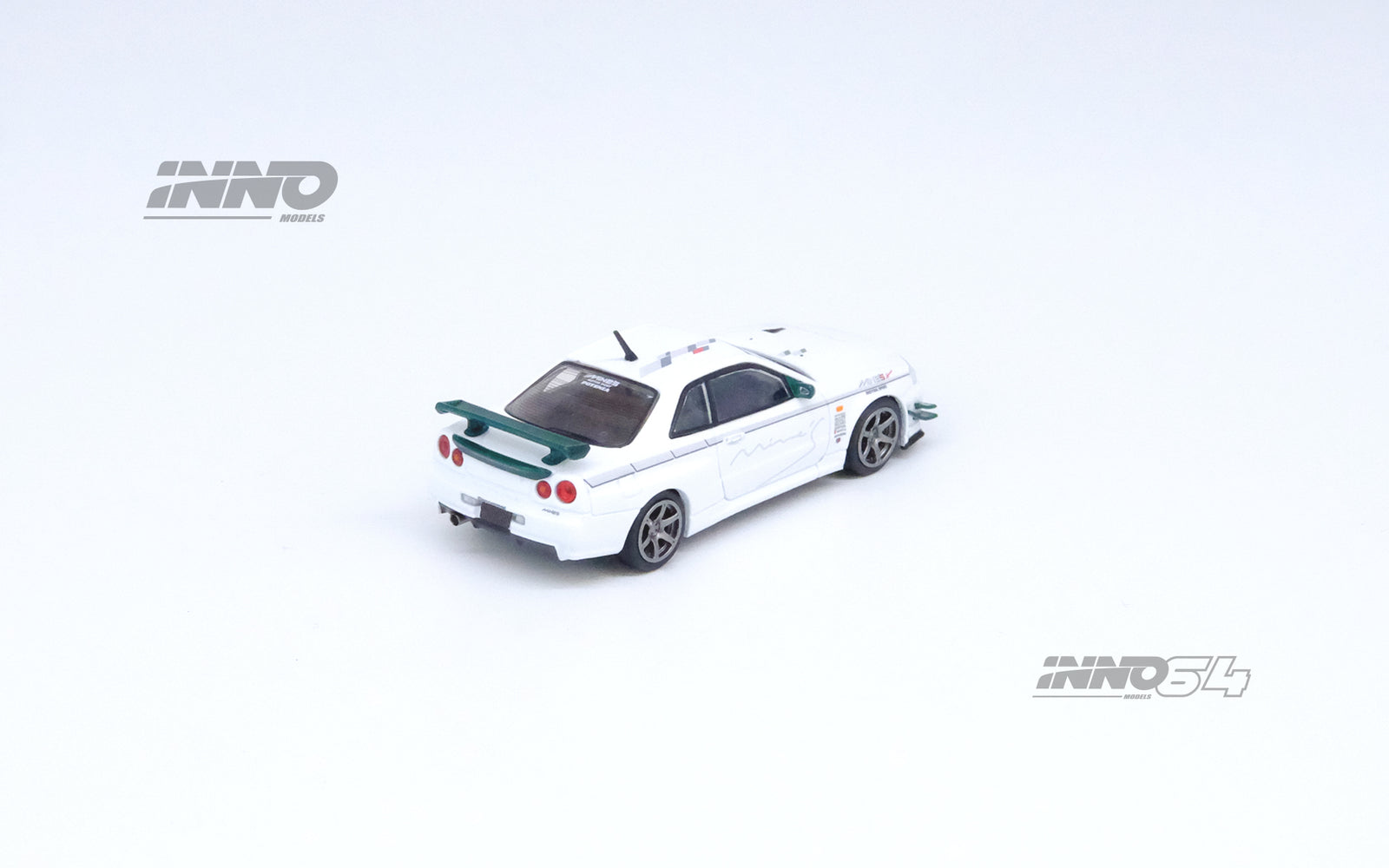 INNO64 MODEL 1/64 NISSAN SKYLINE GT-R (R34) V-SPEC Tuned by "MINE'S"
