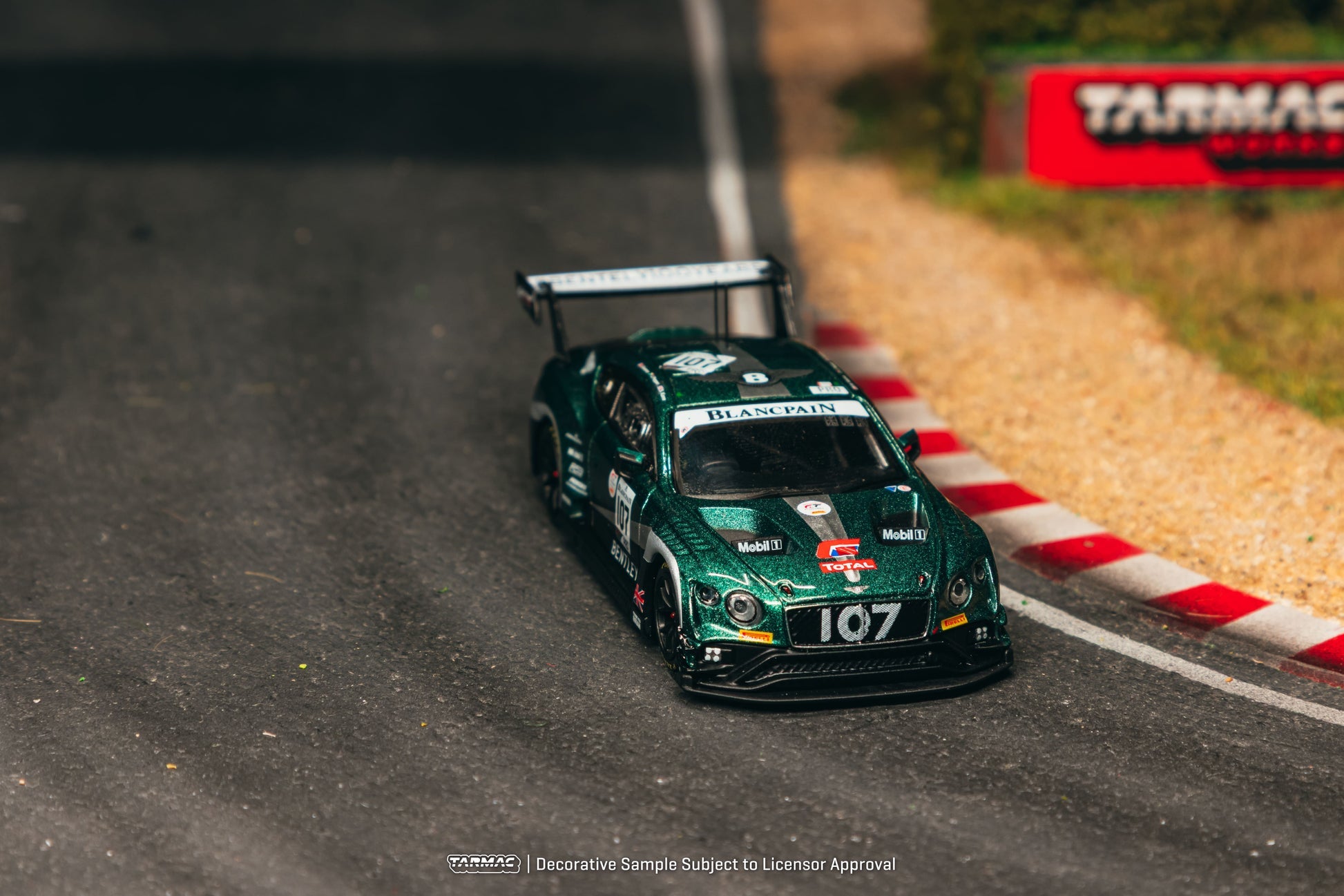 (Pre-order) Tarmac Works 1/64 Bentley Continental GT3 24 Hours of Spa 2019