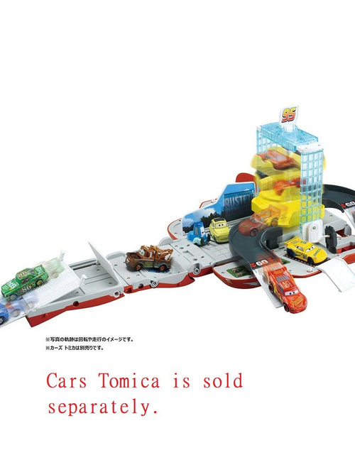 Load image into Gallery viewer, Takara Tomy Tomica Disney Pixar Cars Transform Tornado Shooter McQueen Play Set
