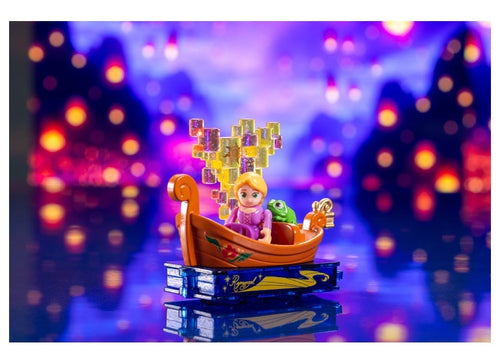 Load image into Gallery viewer, Takara Tomy Dream Tomica No.184 Disney Tomica Parade Rapunzel Tangle
