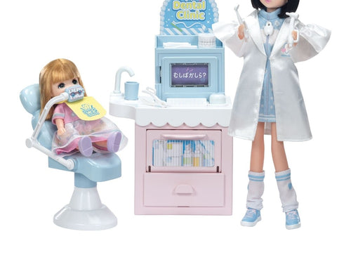 Load image into Gallery viewer, Takara Tomy Licca-Chan Oshigoto Jobs Friends Haisha Dentist Ano-chan Set
