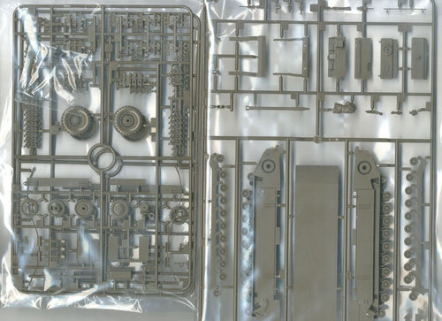 Load image into Gallery viewer, Tamiya 1/48 British Tank Churchill MkVII Crocodile Assembly Model #32594
