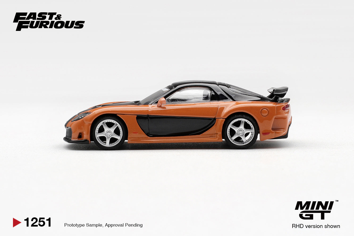 (Pre-order) Mini GT #1251 Mazda RX-7 VeilSide Fortune The Fast and the Furious