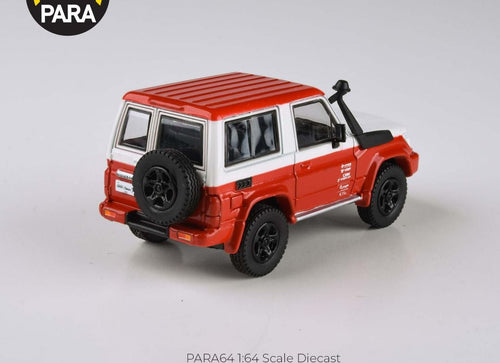 Load image into Gallery viewer, PARA64 1/64 2014 Toyota Land Crusier 71 Short Wheel Base 2023 Autosalon LHD
