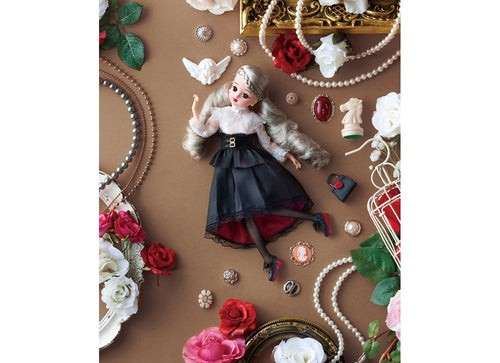 Load image into Gallery viewer, Takara Tomy Licca-chan Doll - Stylish Licca Photogenic Licca Gothic Noir
