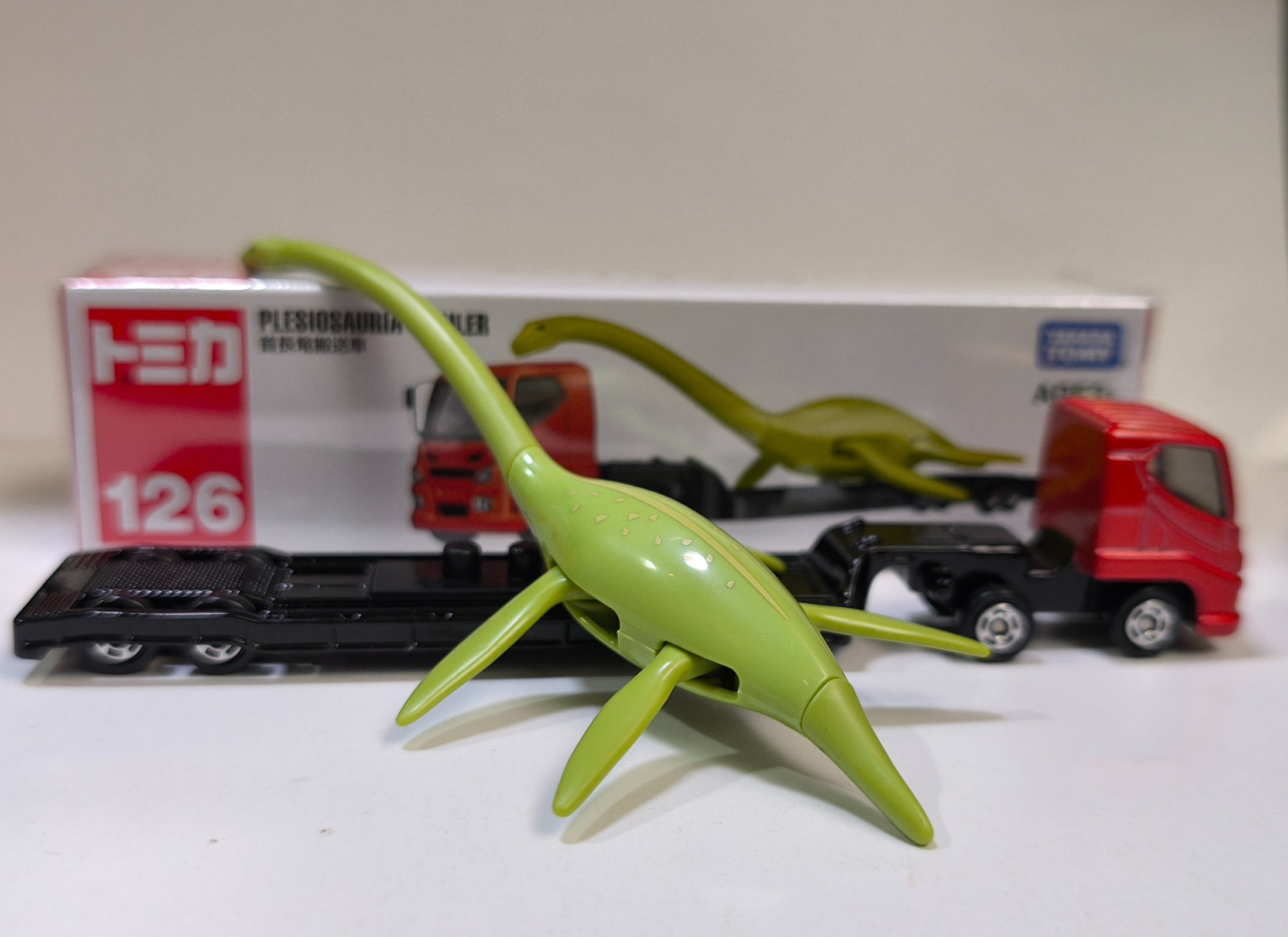 Takara Tomy TOMICA No.126 Plesiosauria Trailer Asia Version Model Car