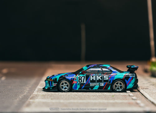 Load image into Gallery viewer, Tarmac Works 1:64 Nissan Skyline (R32) Widebody HKS Model Car
