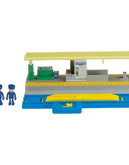 Takara Tomy Plarail Accessory J-28 Plakids Station Set w/ Figures