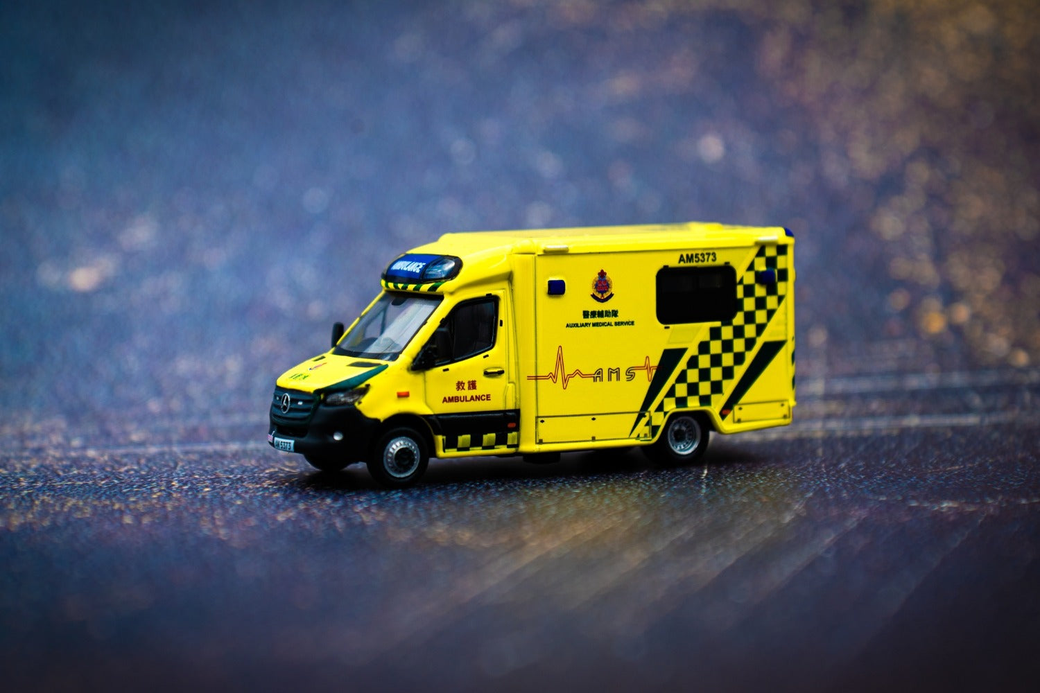 Tiny City GOV07 Die-cast Model Car - MERCEDES-BENZ Sprinter Ambulance (AM5373)