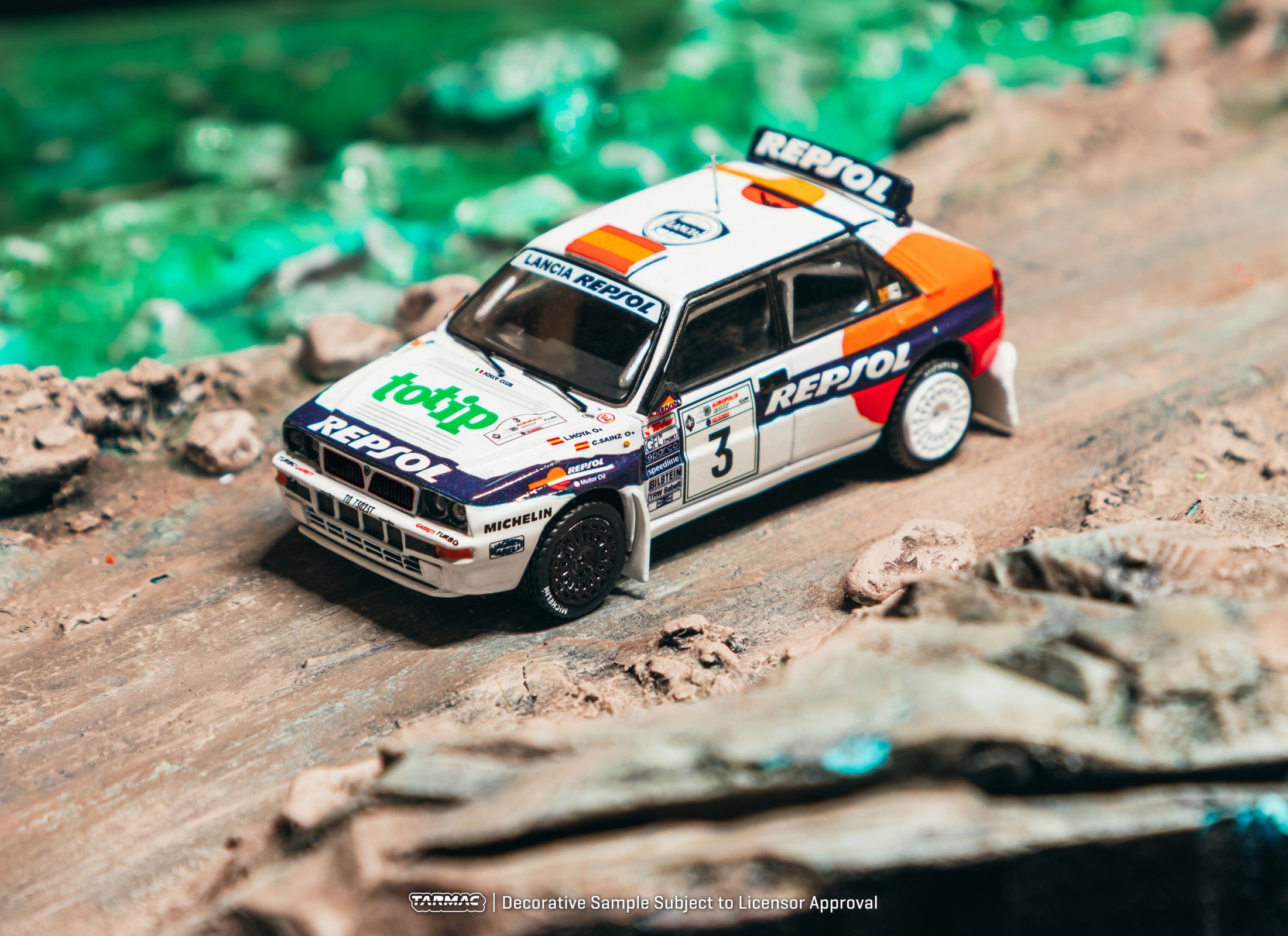 (Pre-order) Tarmac Works 1/64 Lancia Delta HF Integrale Acropolis Rally 1993