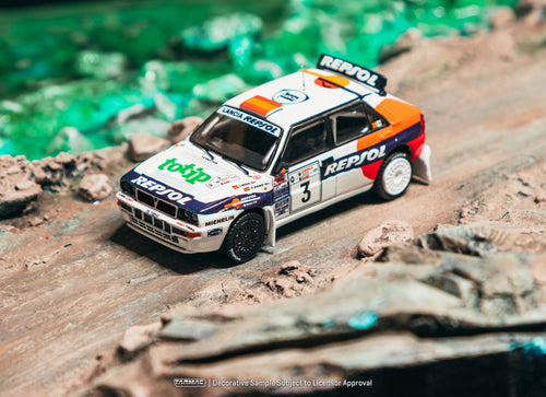 Load image into Gallery viewer, (Pre-order) Tarmac Works 1/64 Lancia Delta HF Integrale Acropolis Rally 1993
