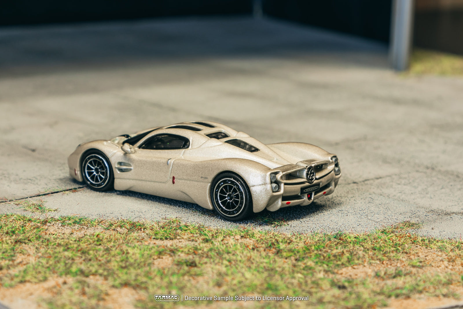 Tarmac Works 1/64 Pagani Utopia Rinascimento Model Car