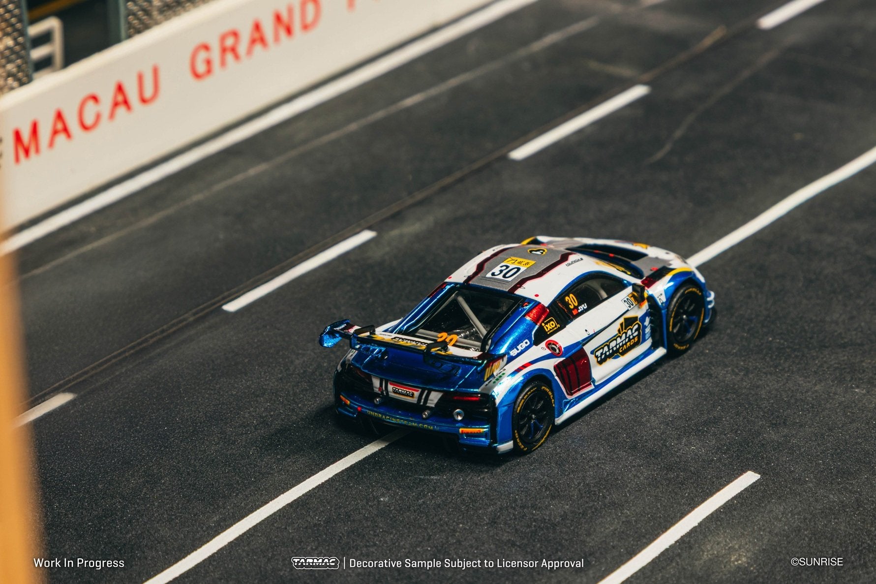 Tarmac Works Audi R8 LMS GT3 evo II Macau GT Cup - FIA GT World Cup