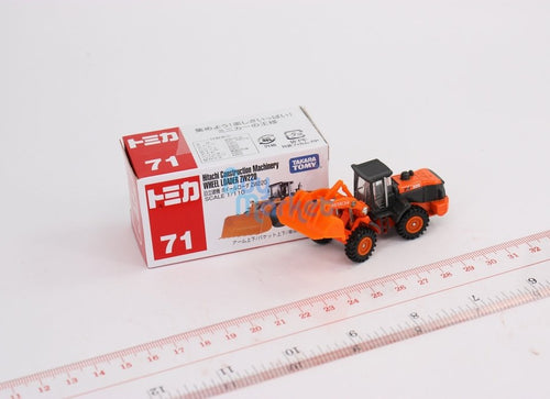 Load image into Gallery viewer, Takara Tomy Tomica #71 Hitachi Construction Wheel Loader 1/110 Diecast Toys Car
