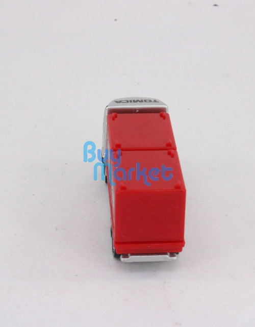 Load image into Gallery viewer, Takara Tomy Tomica No.85 Mitsubishi Fuso Super Great Diecast Toy Car 2018 New
