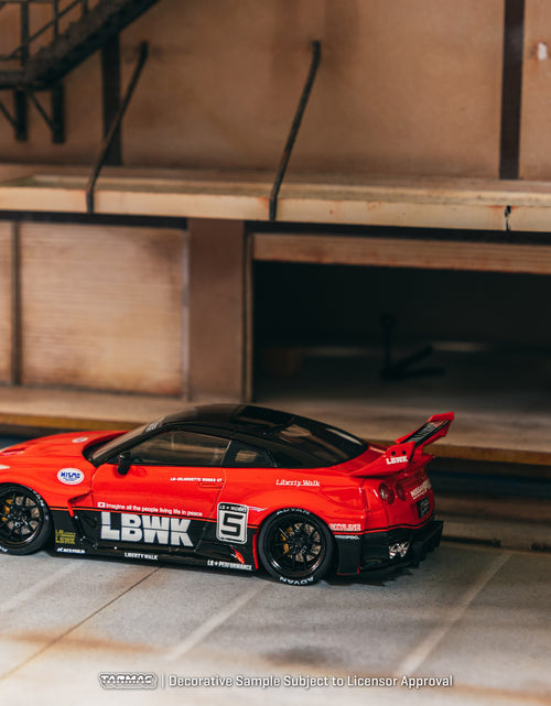 Load image into Gallery viewer, Tarmac Works 1/43 LB-Silhouette WORKS GT NISSAN 35GT-RR Silhouette
