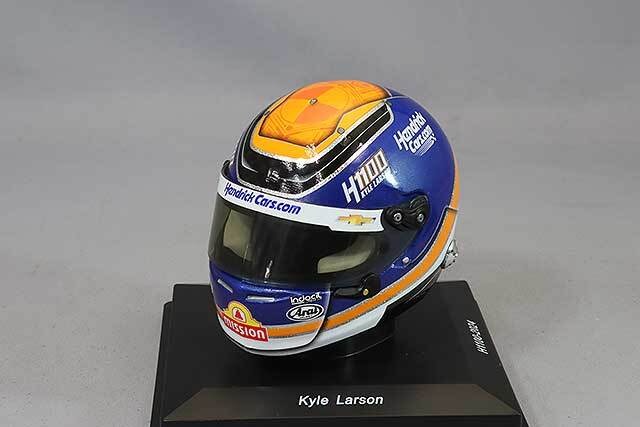 Spark 1/5 Mini Replica Helmet 2024 Kyle Larson Arrow McLaren H1100 Arai