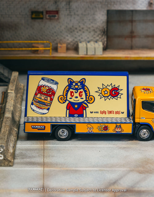 Load image into Gallery viewer, Tarmac Works 1/64 Mitsubishi Fuso Canter OG Model Car
