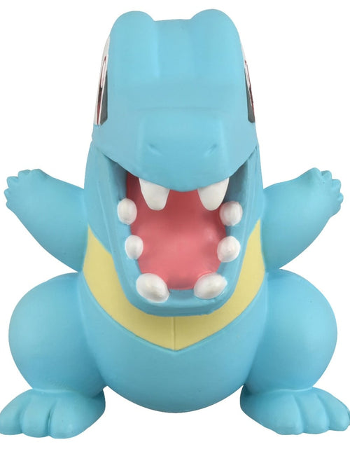 Load image into Gallery viewer, Takara Tomy Pokemon Pocket Monster Moncolle Totodile 4cm Mini Figure
