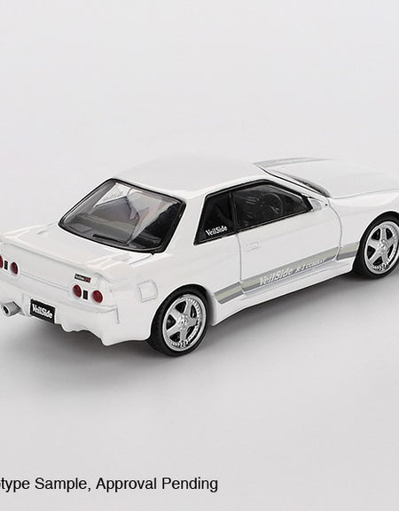 MINI GT #1066 1/64 Nissan Skyline GT-R (R32) VeilSide Combat C-I