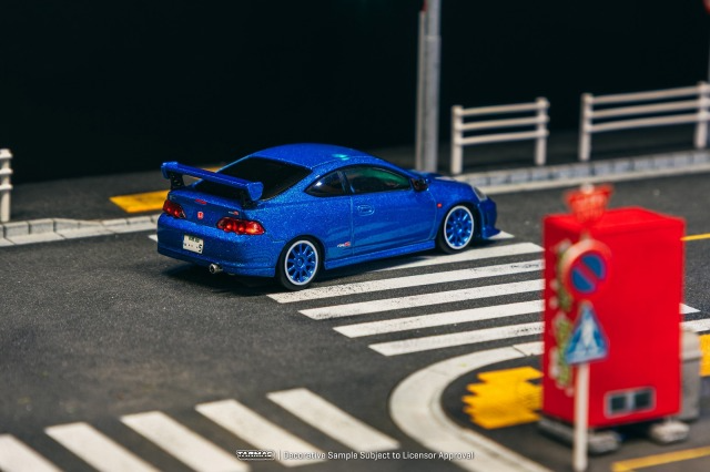 Tarmac Works Honda Integra TYPE R DC5 Custom Blue Metallic Model Car