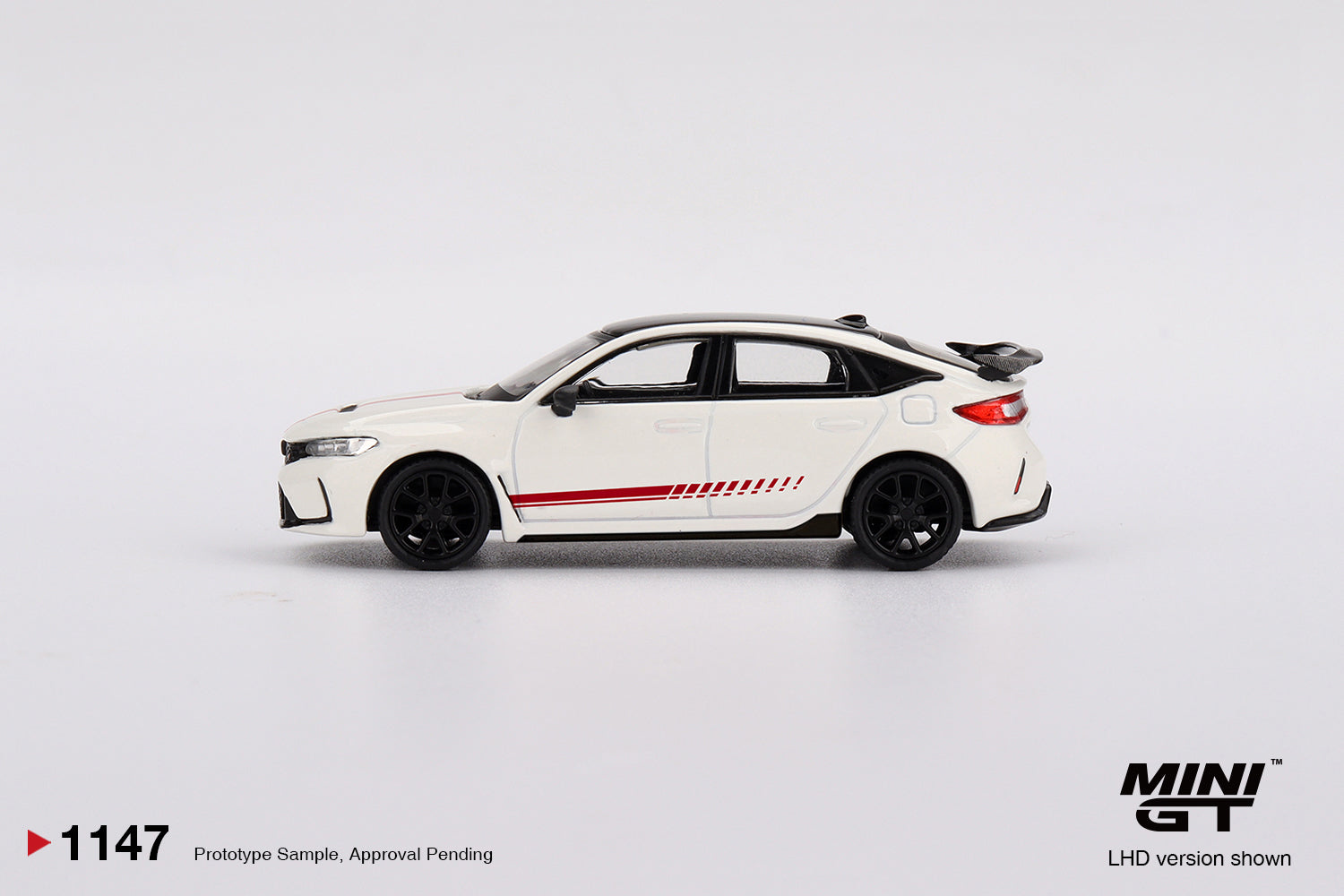 MINI GT #1147 Honda Civic Type R Ultimate Edition LHD Model Car