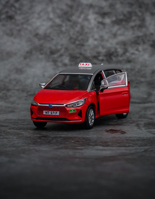 Load image into Gallery viewer, Tiny City PTV21 Die-cast Model Car - e6 Electric Taxi (Urban) Hong Kong
